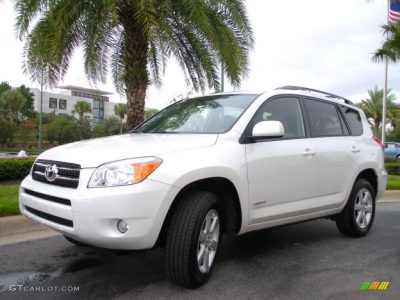 Tayota Rav 4 (White)